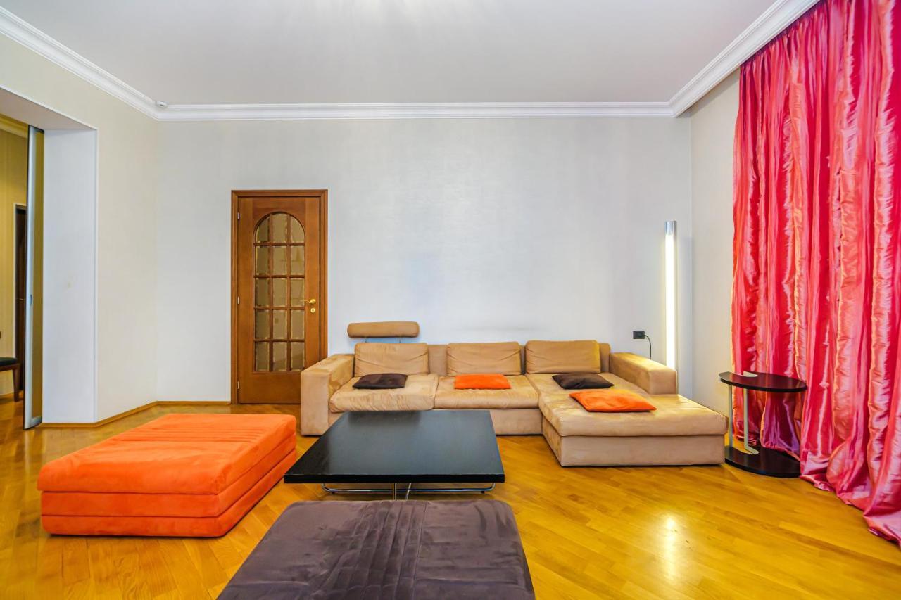 Apartamento Vip Apartamen Nizami Street Bakú Exterior foto